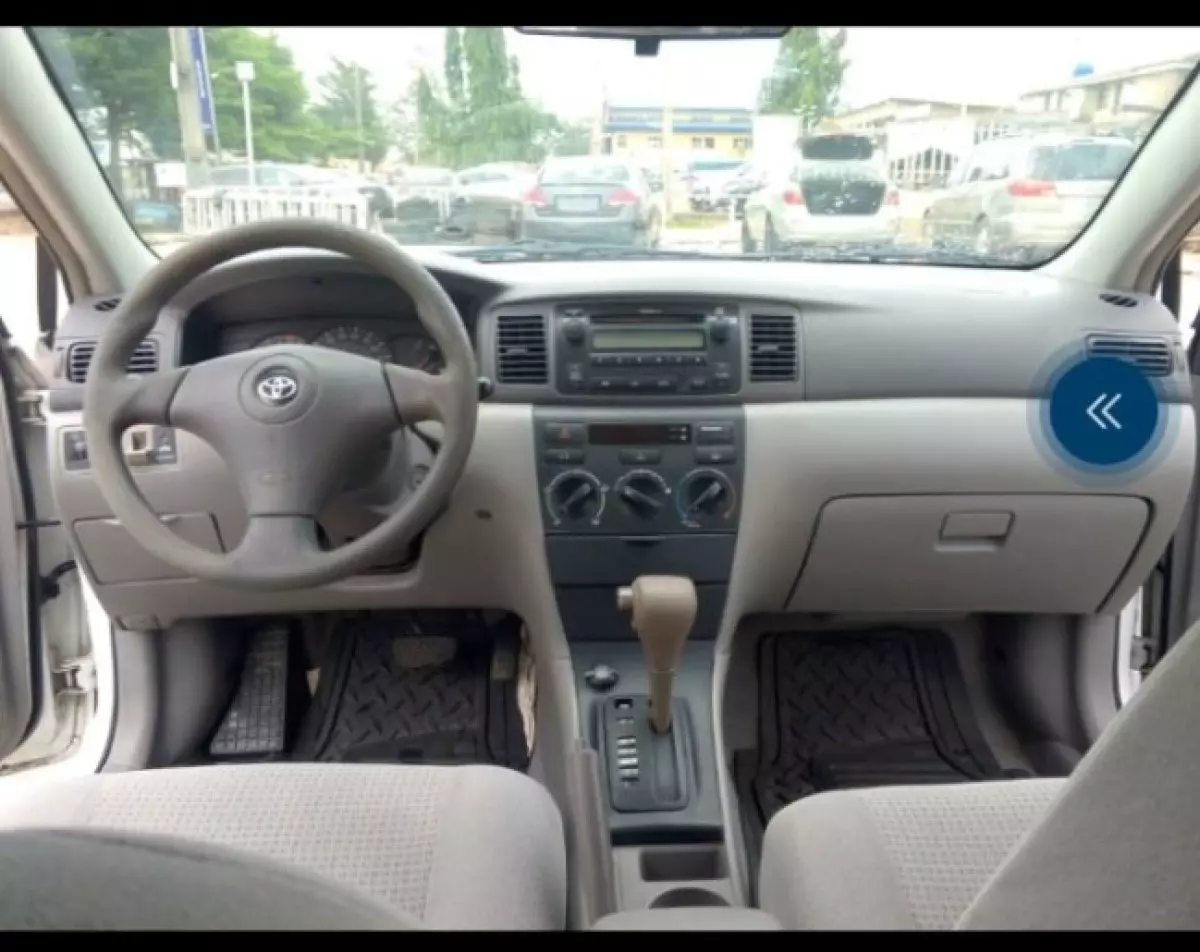 interiorFront