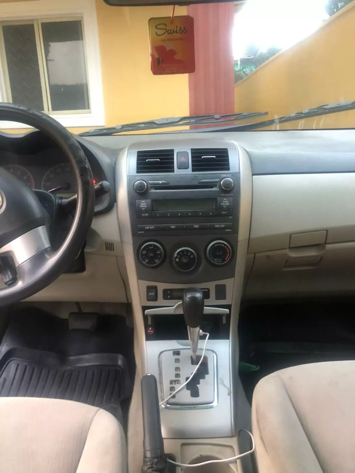 interiorBack