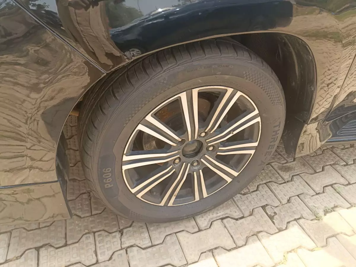 tyre0