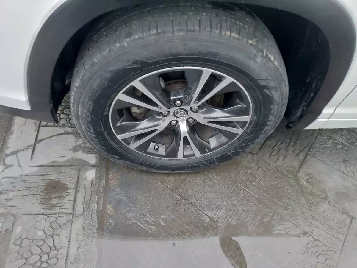 tyre0