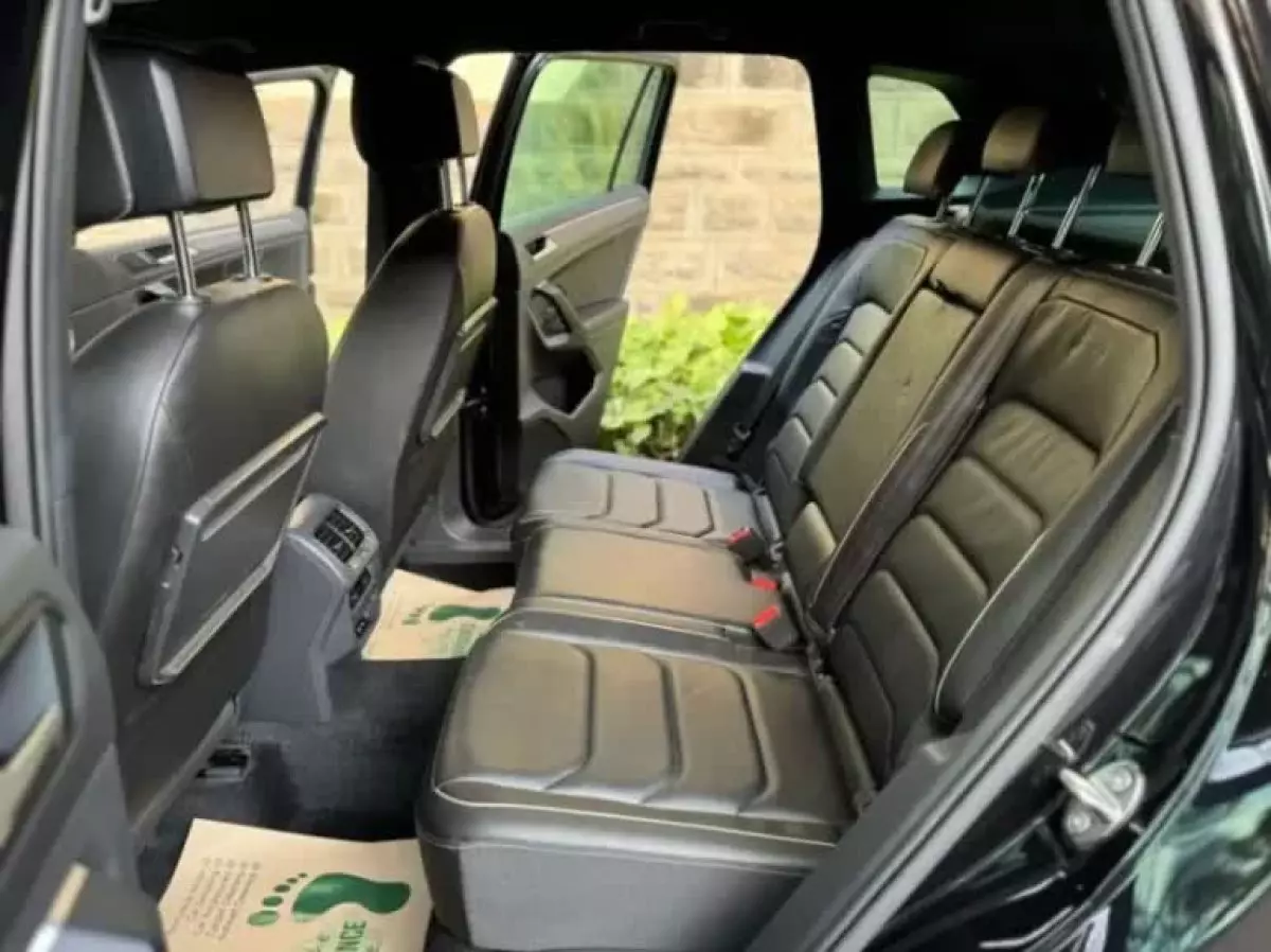 interiorBack