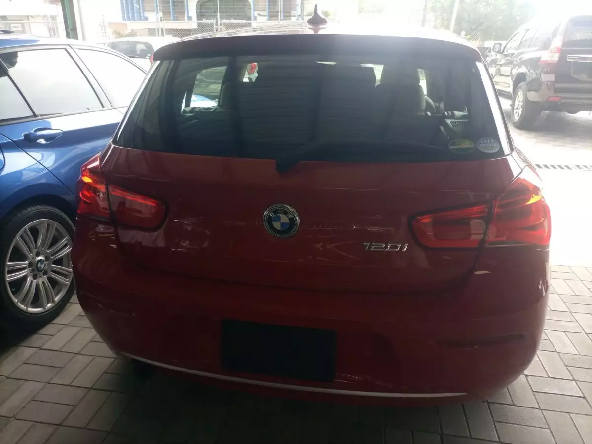 car Back