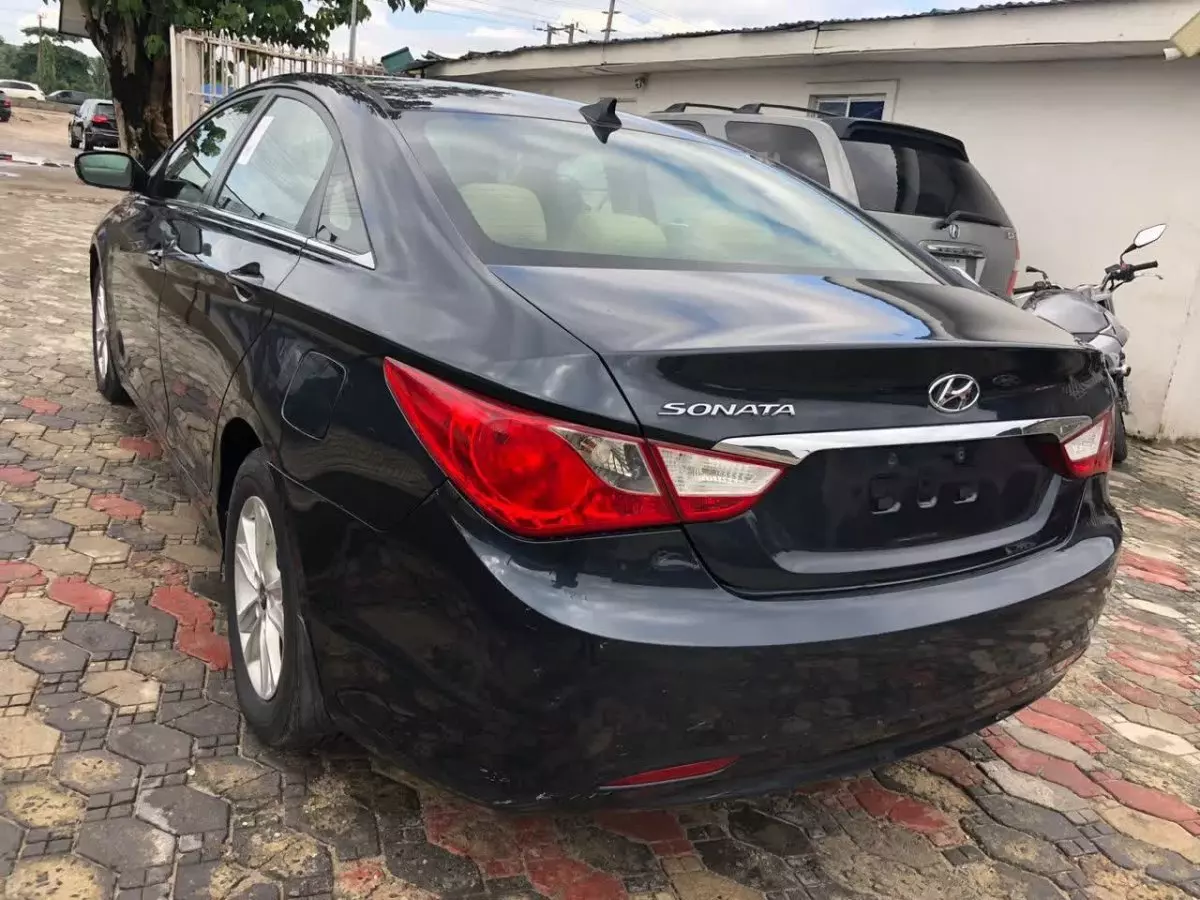 car Back