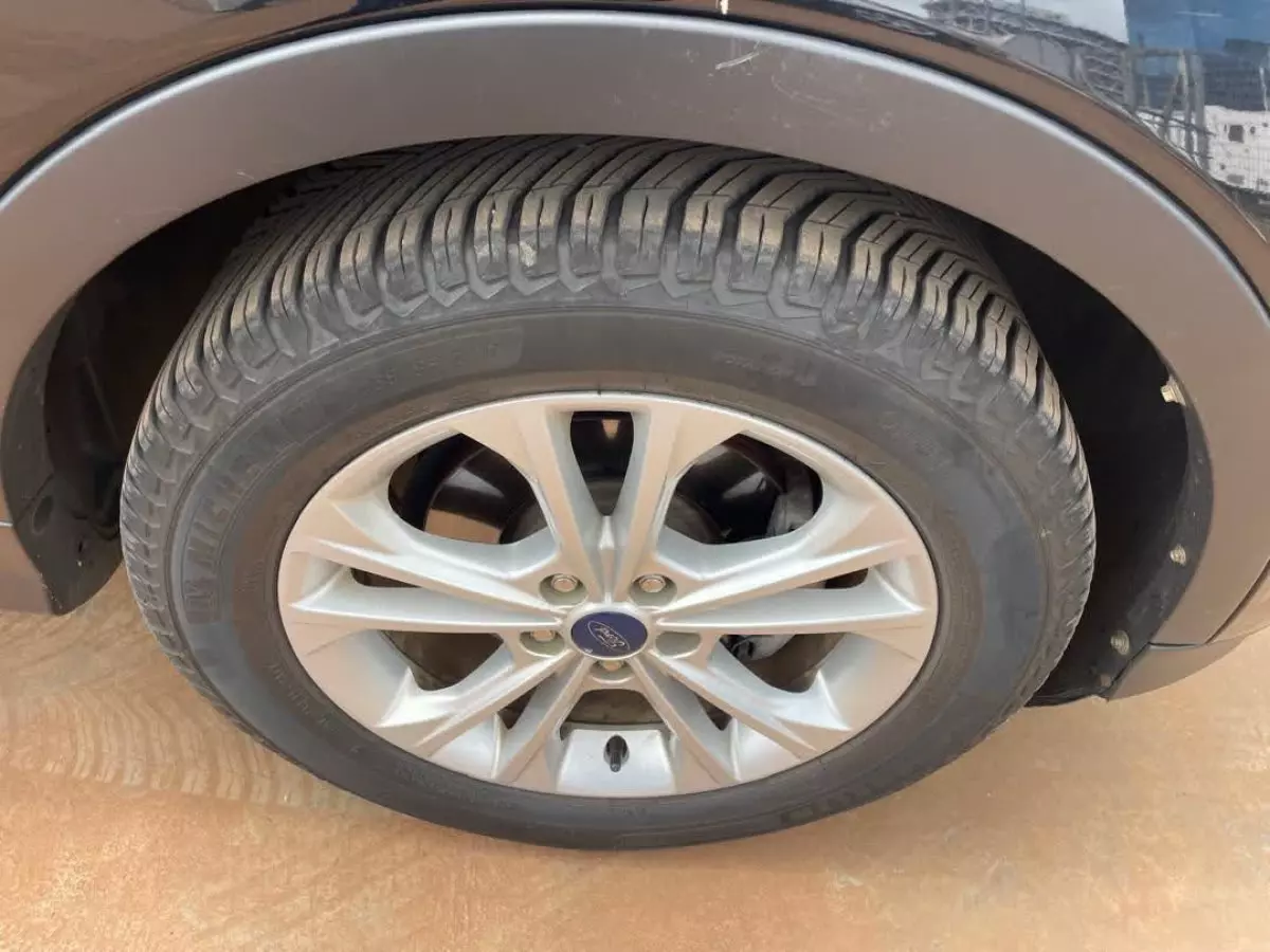 tyre0