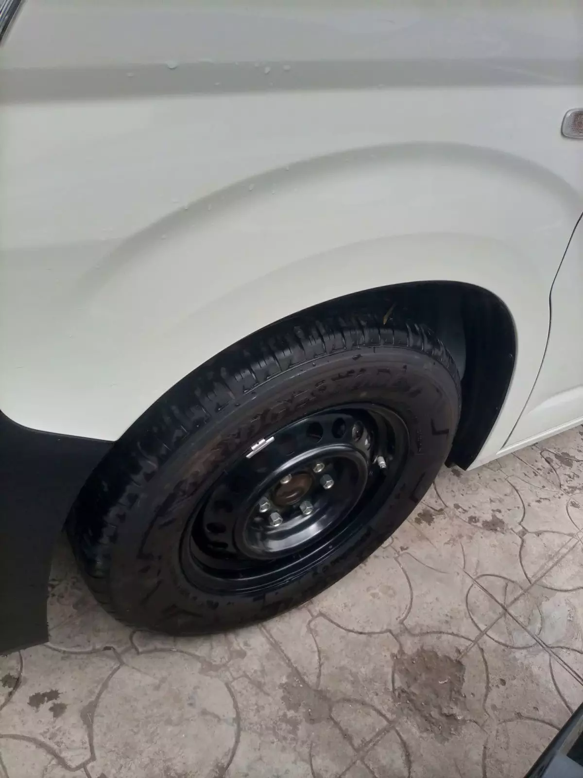 tyre1