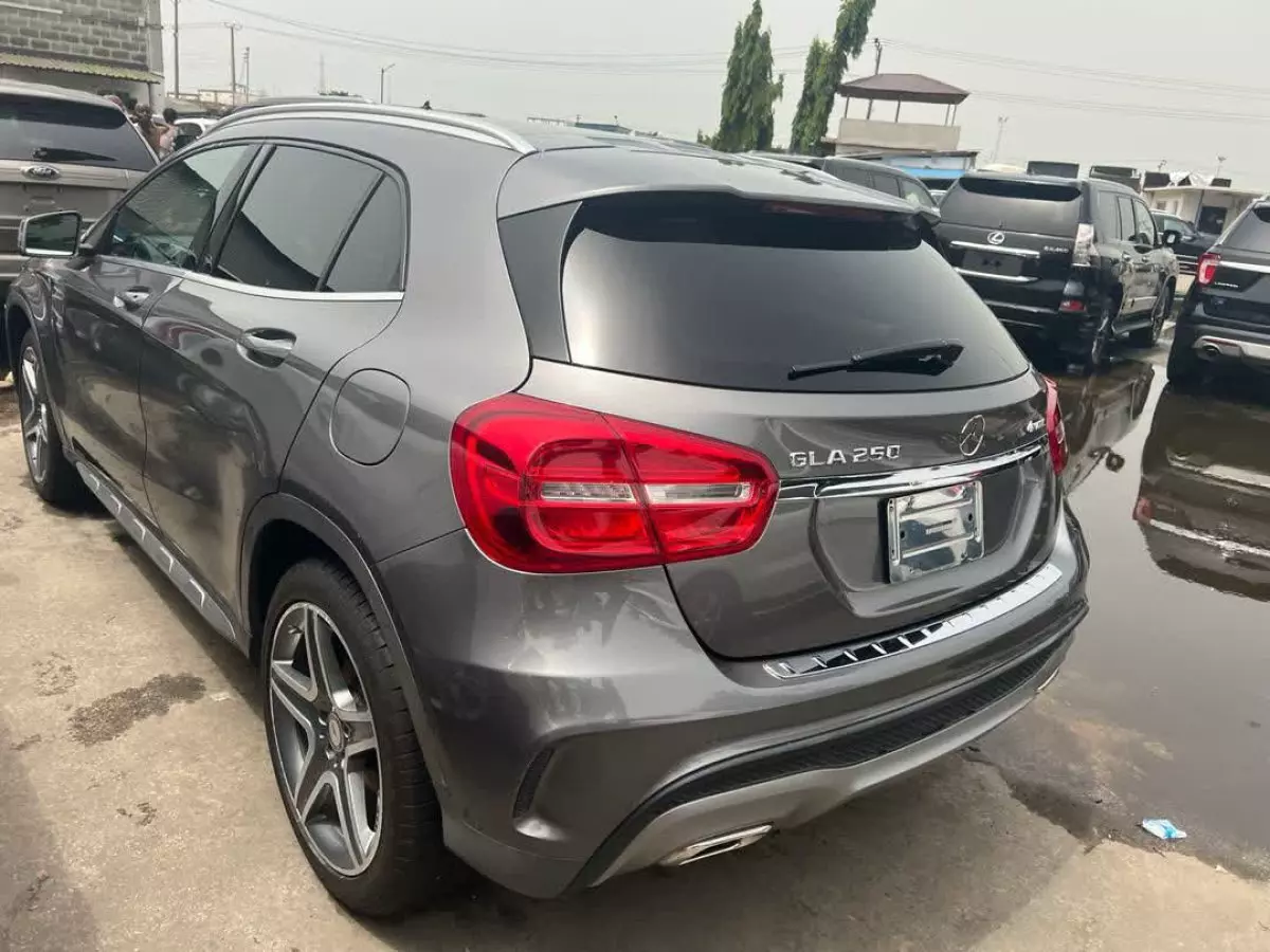car Left Back