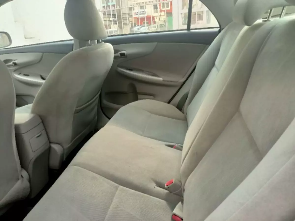 interiorBack