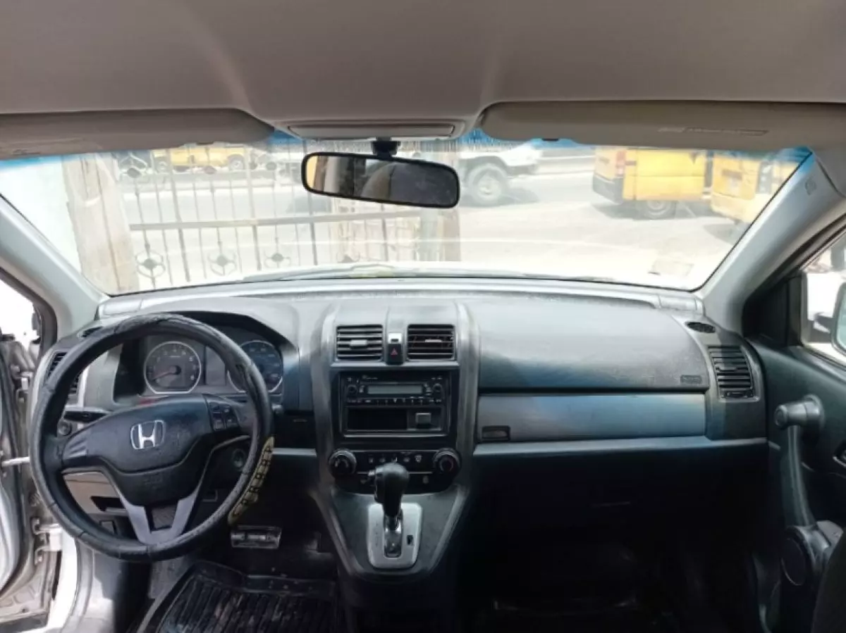 interiorFront