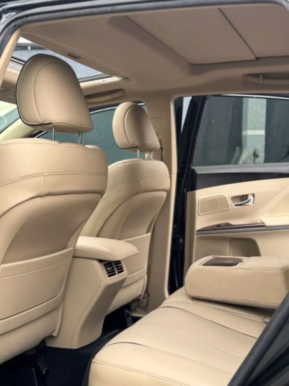 interiorBack