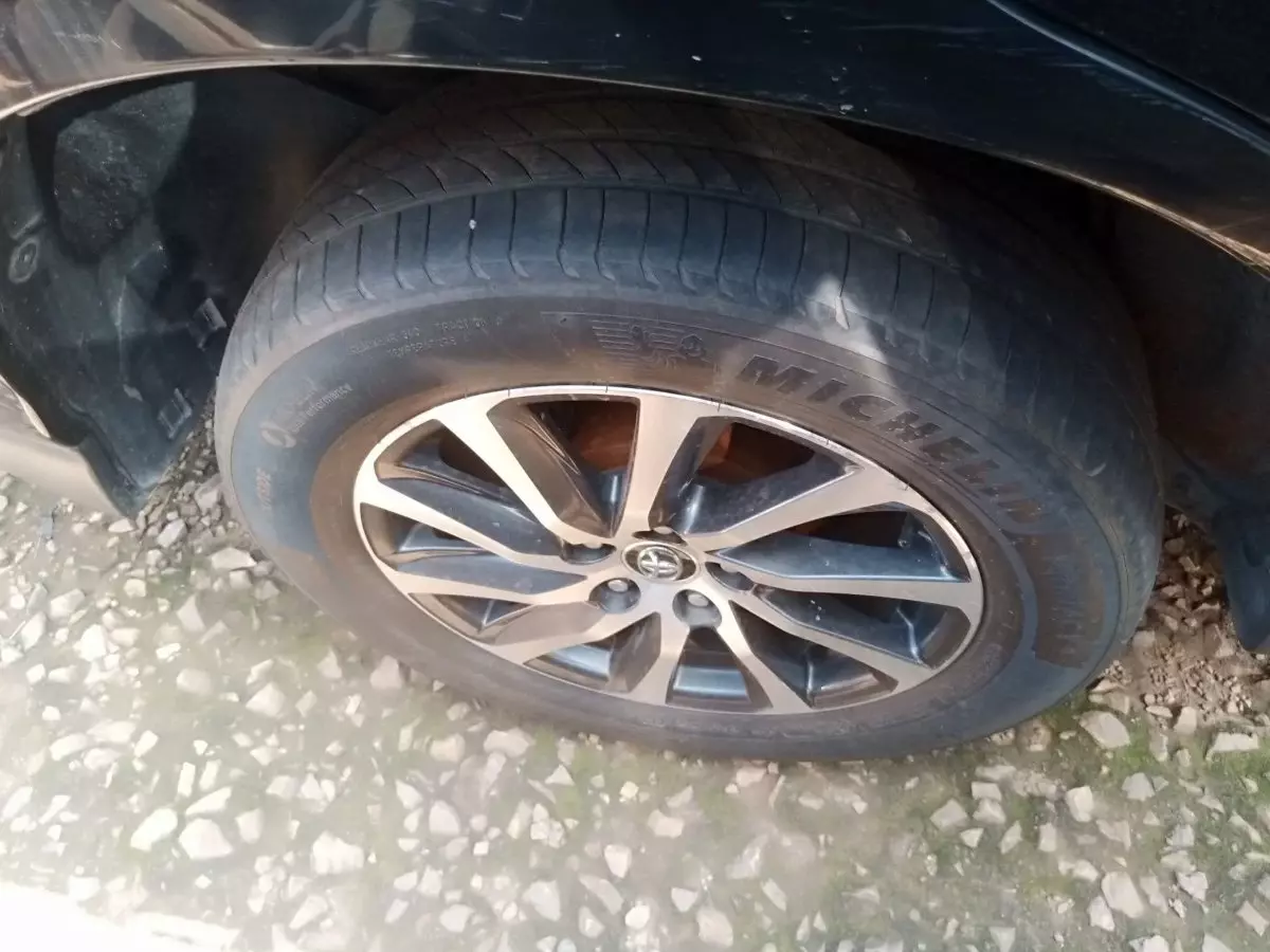 tyre2