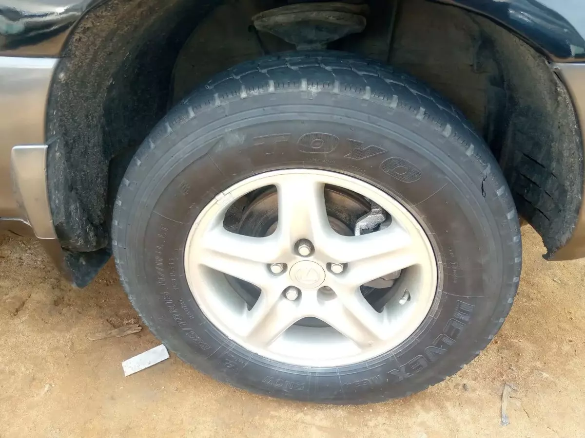 tyre0