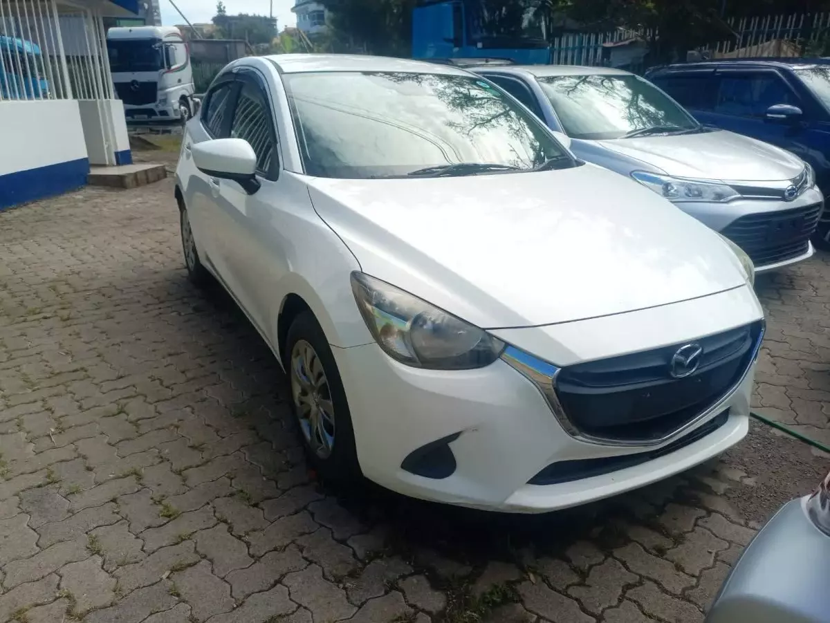 Mazda Demio - 2016