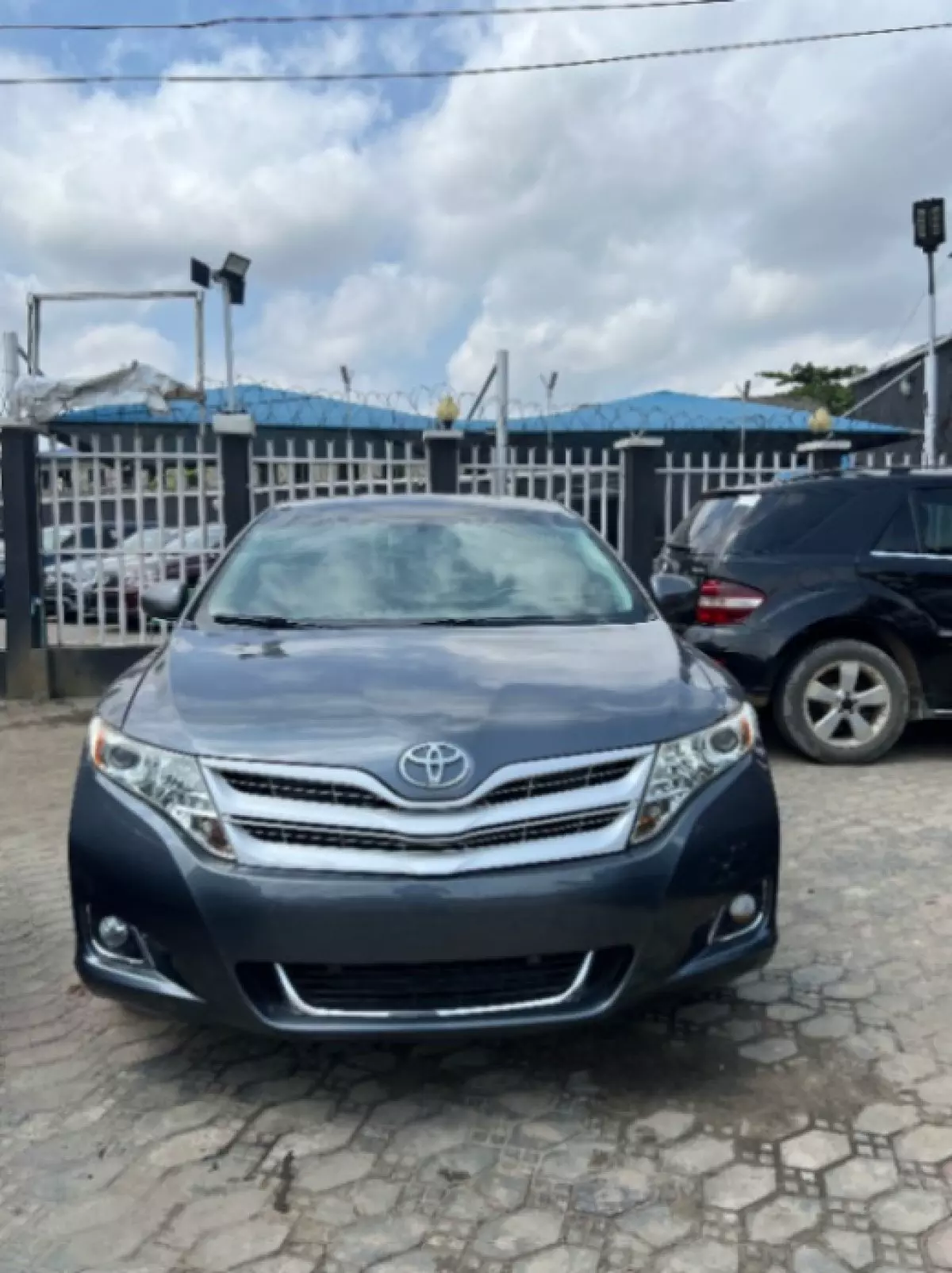 Toyota Venza - 2011