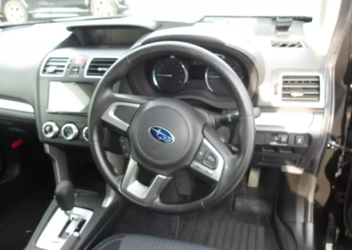 interiorBack
