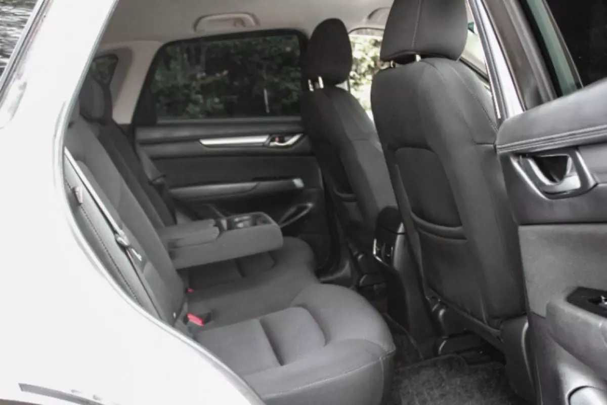 interiorBack