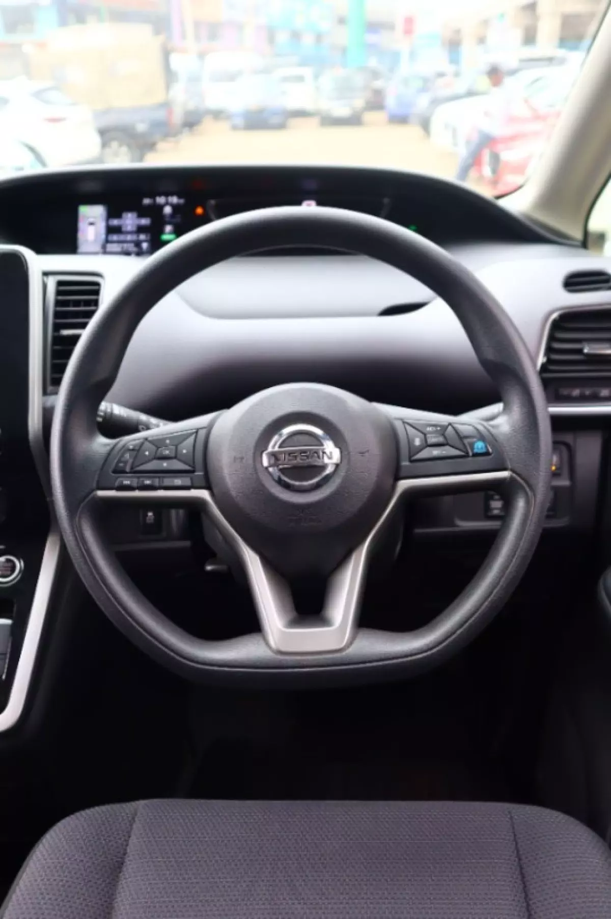 interiorFront