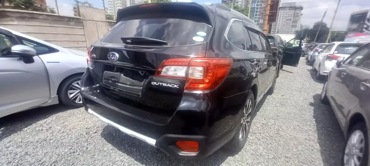 car Right Back
