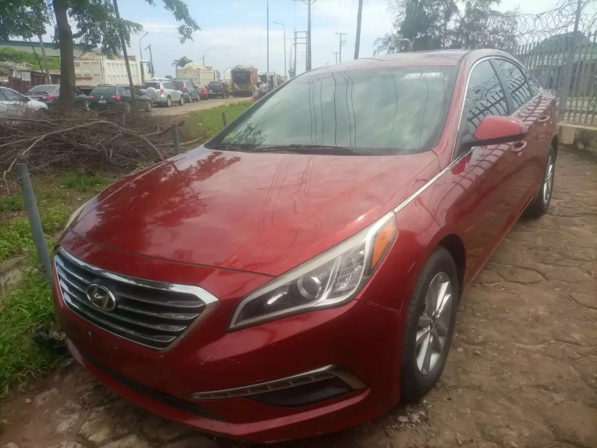 Hyundai Sonata - 2015