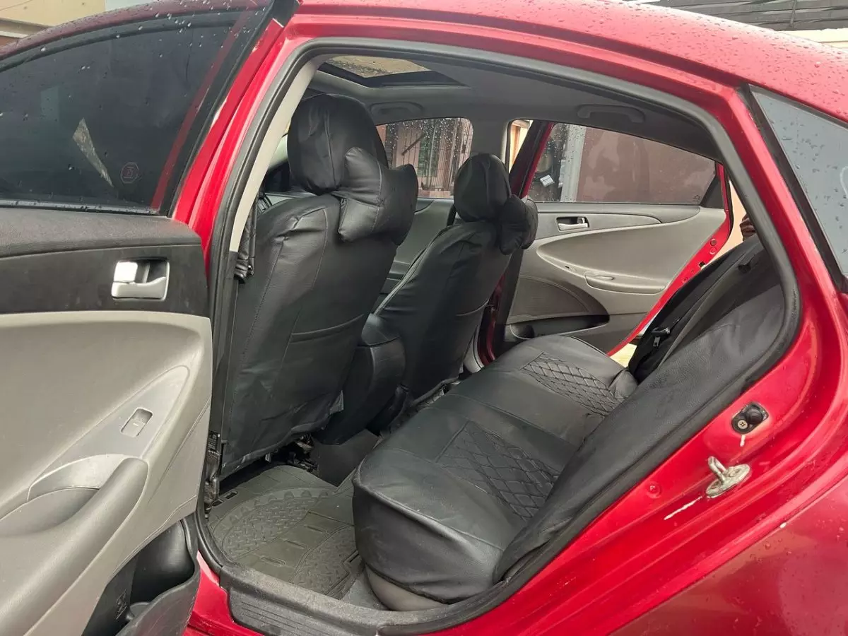 interiorBack