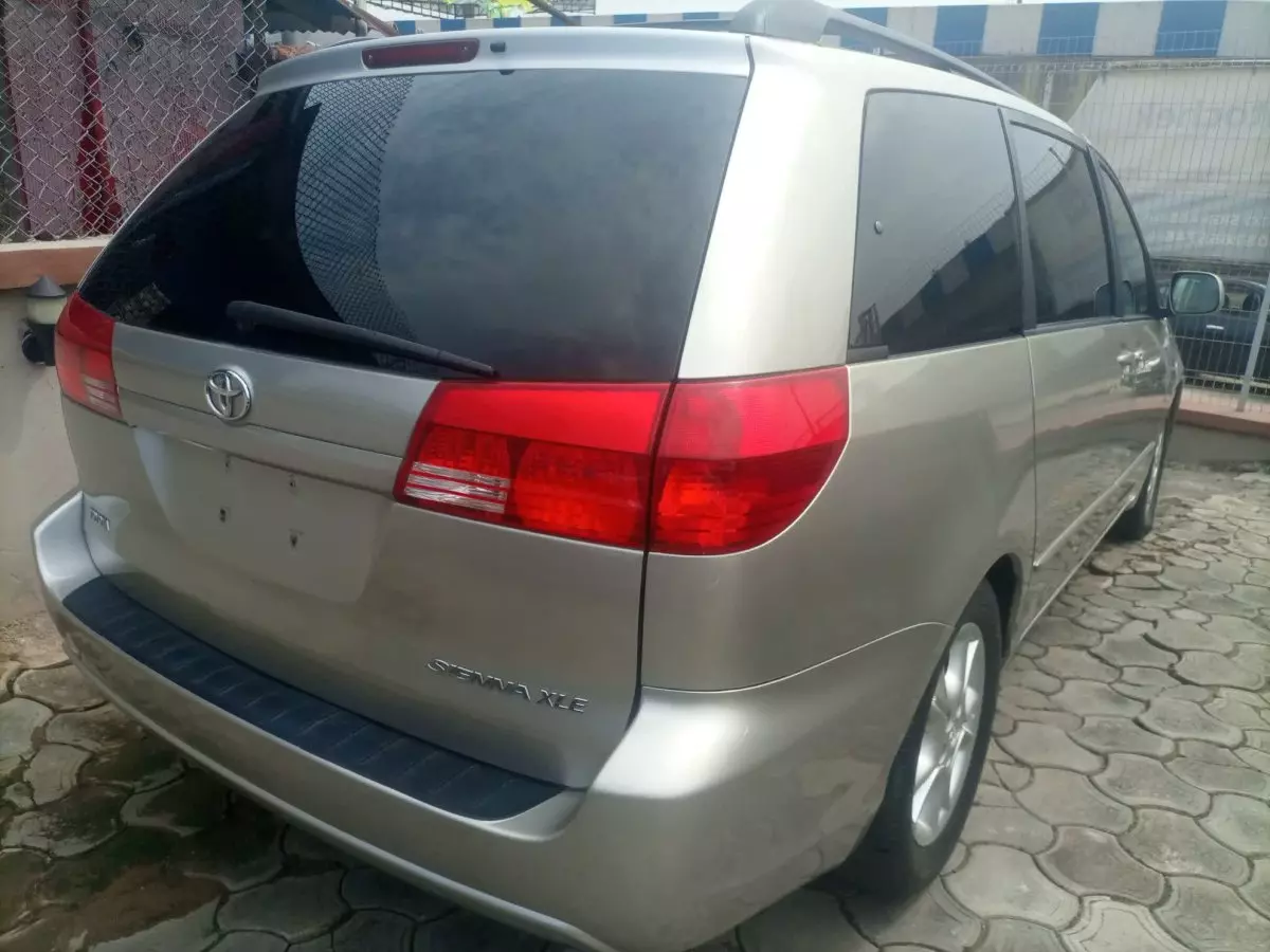 car Left Back
