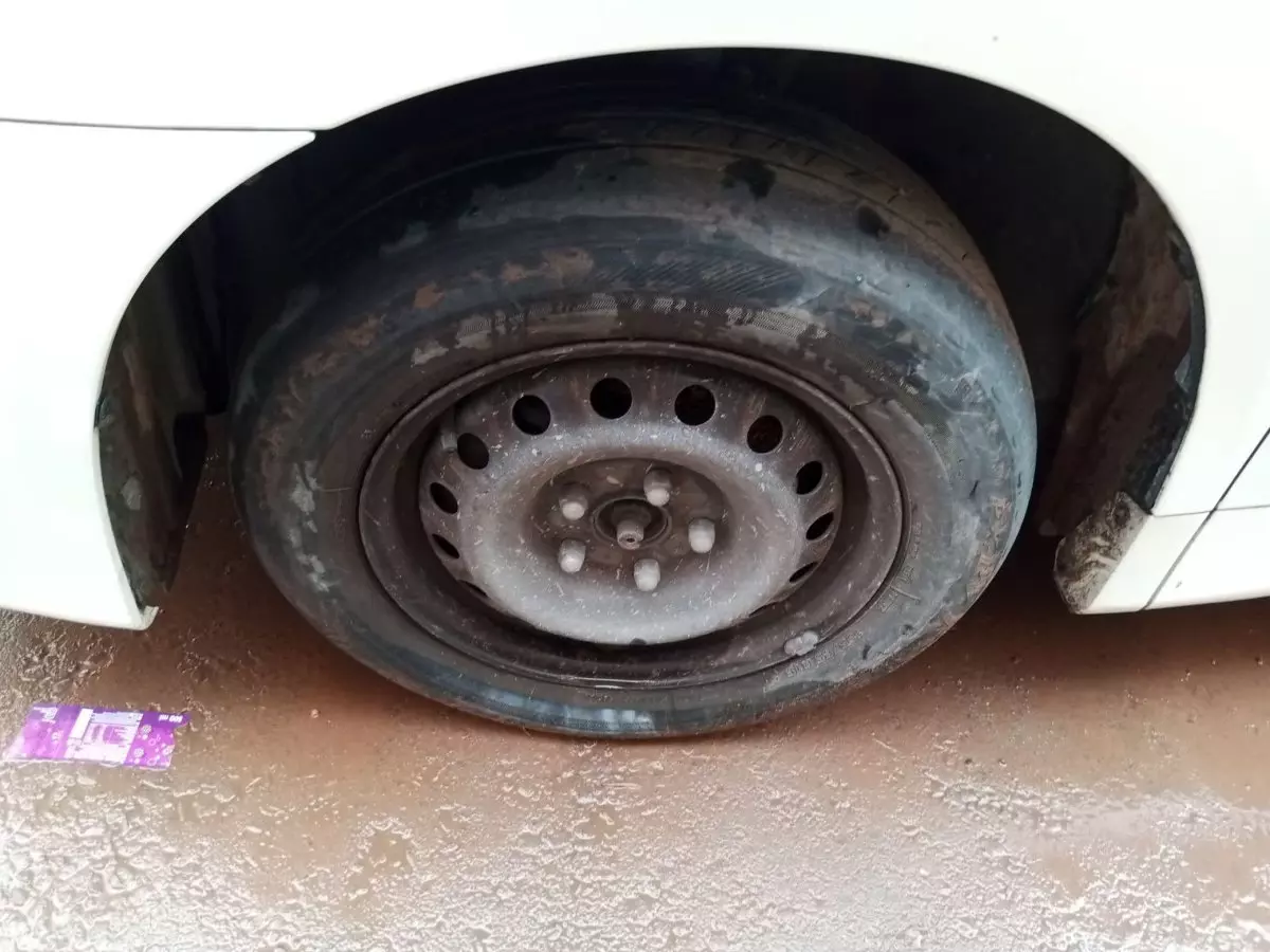 tyre0