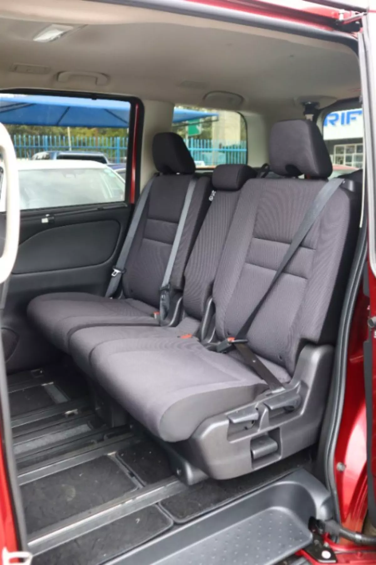 interiorBack