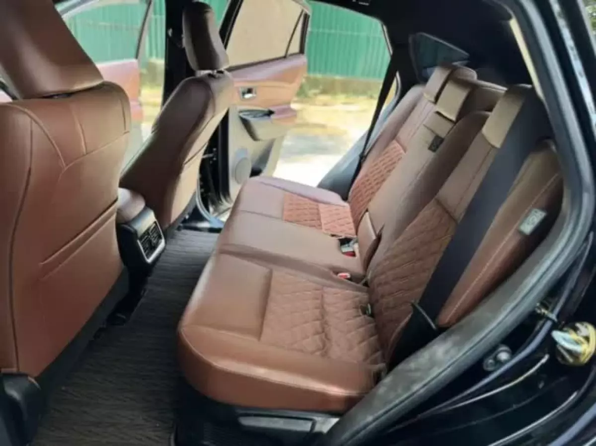 interiorBack
