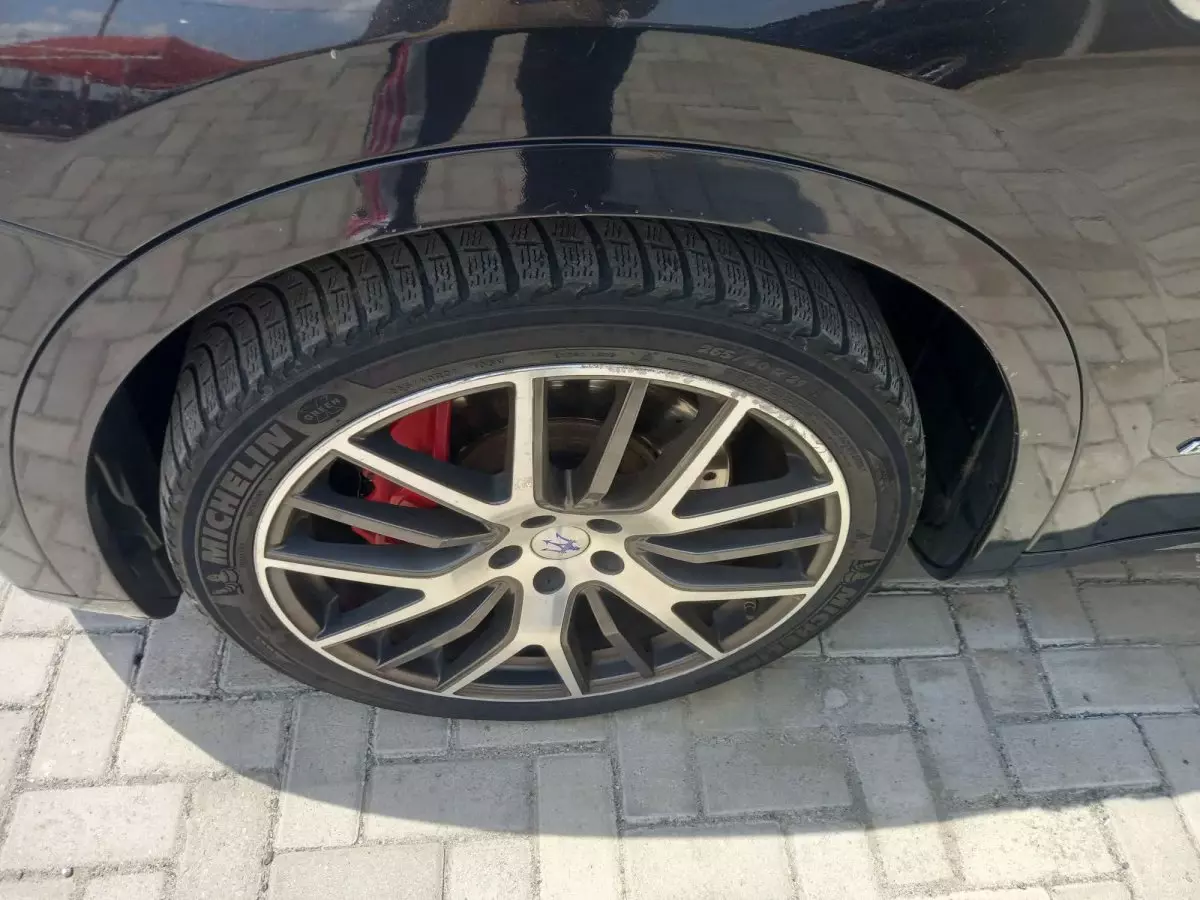 tyre2