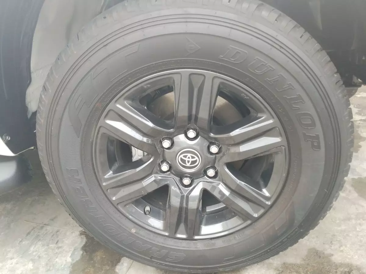 tyre2