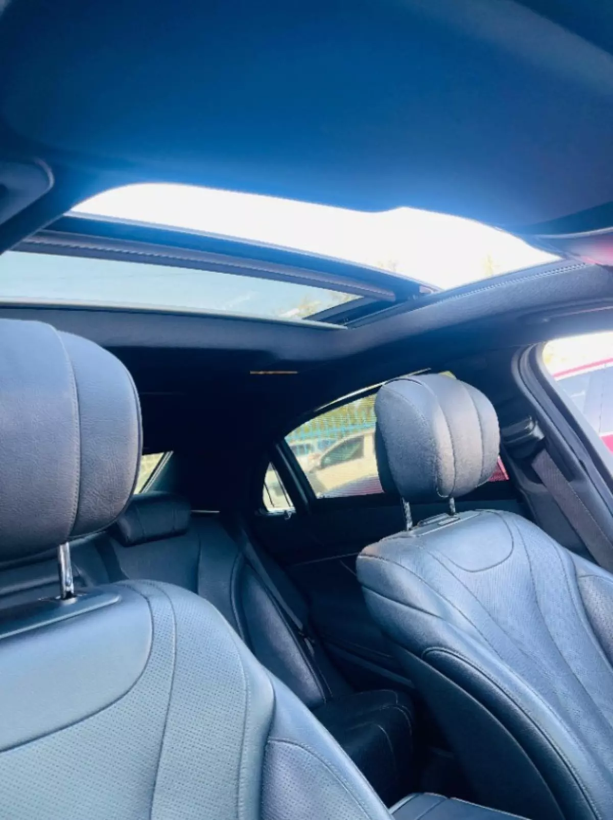 interiorFront