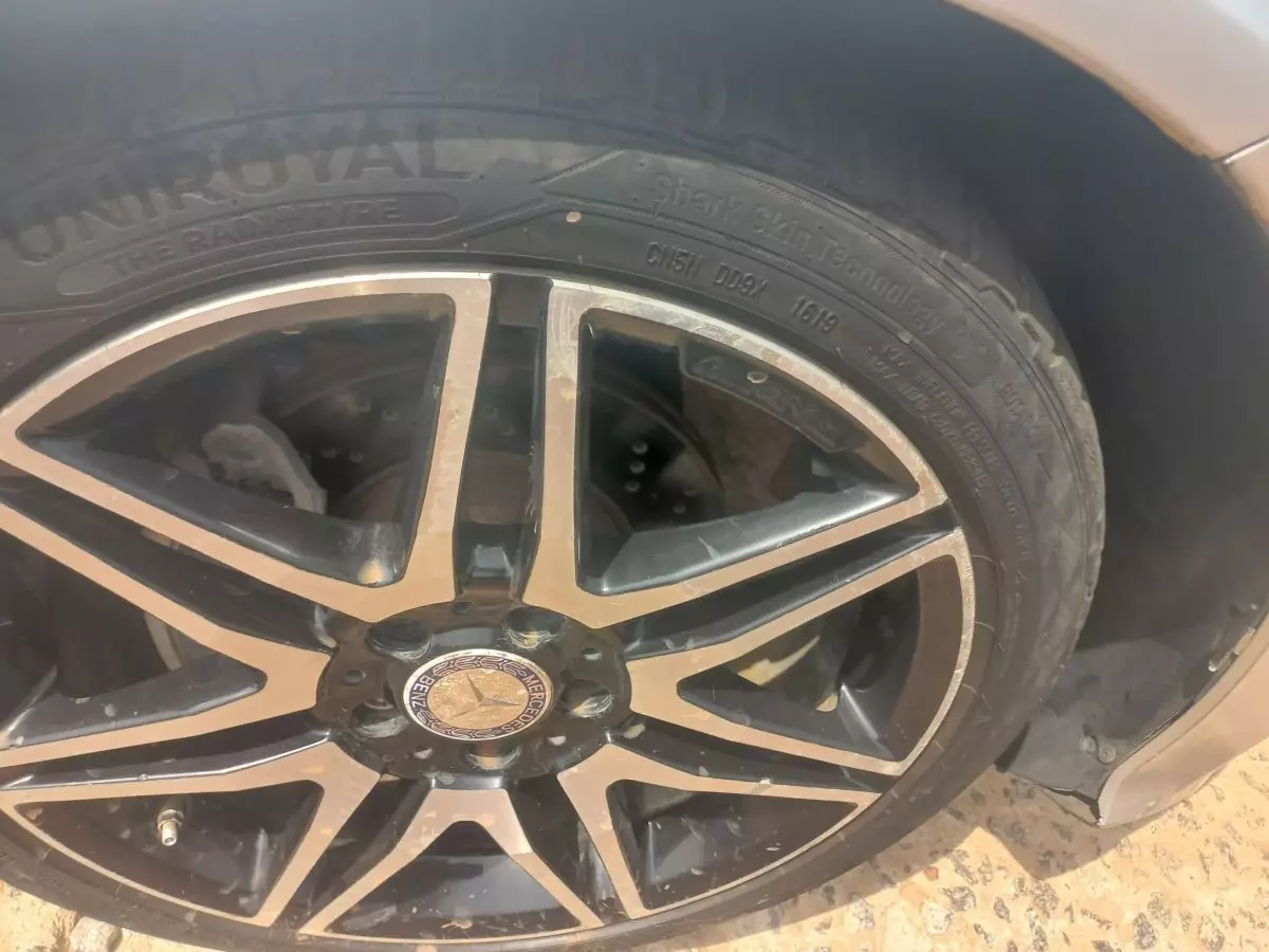 tyre0