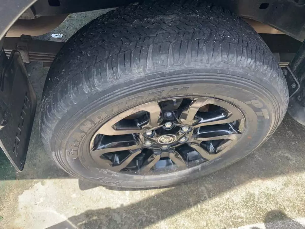 tyre0