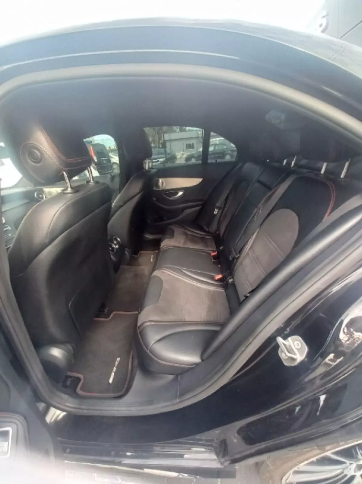 interiorBack