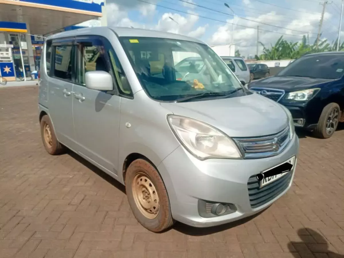 SUZUKI Solio - 2015