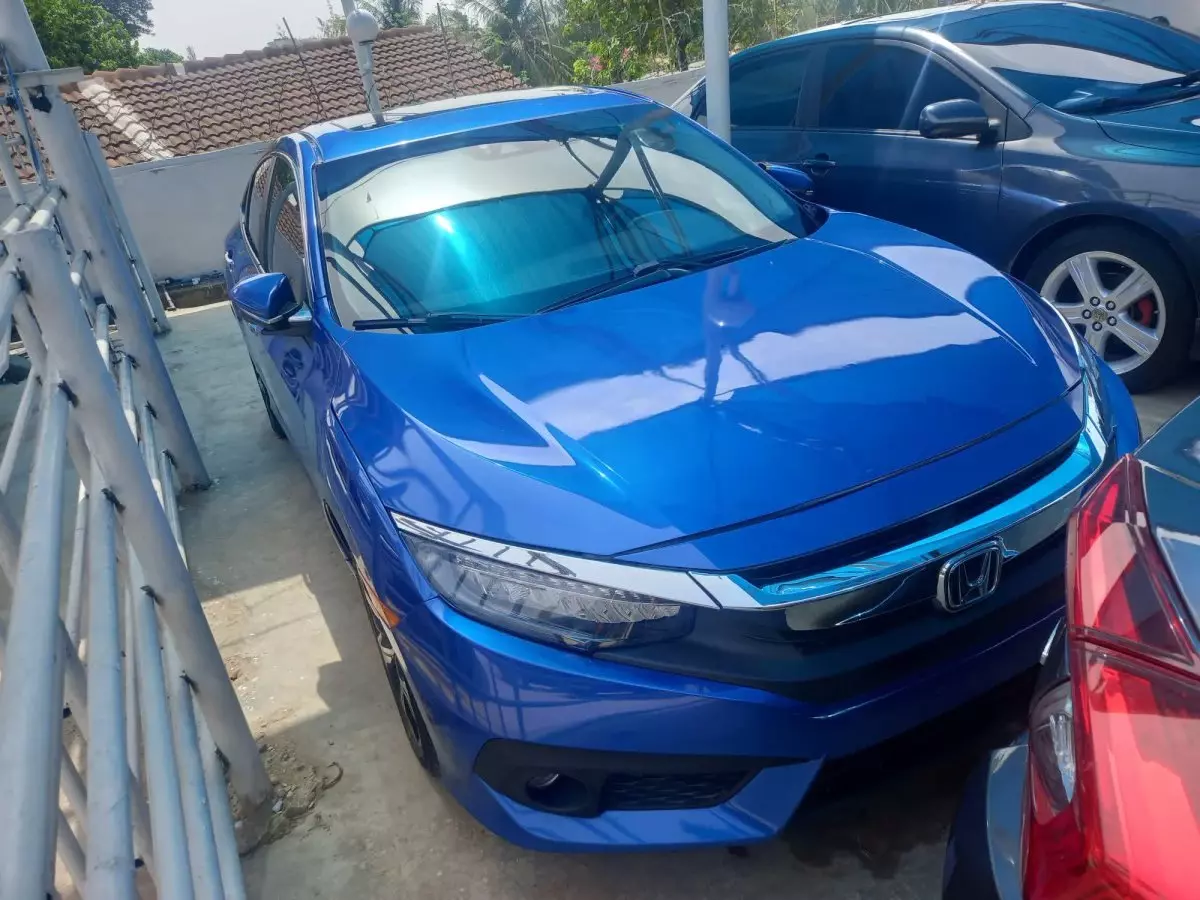 car Right Front