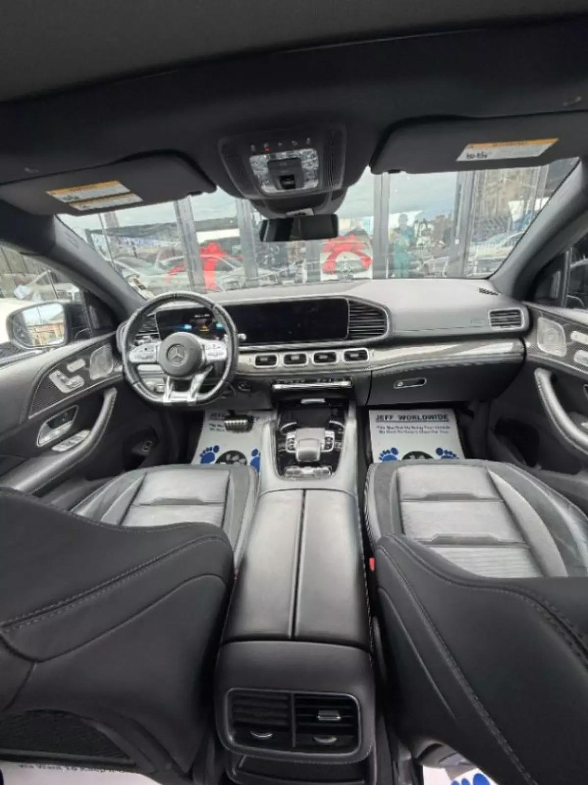 interiorFront