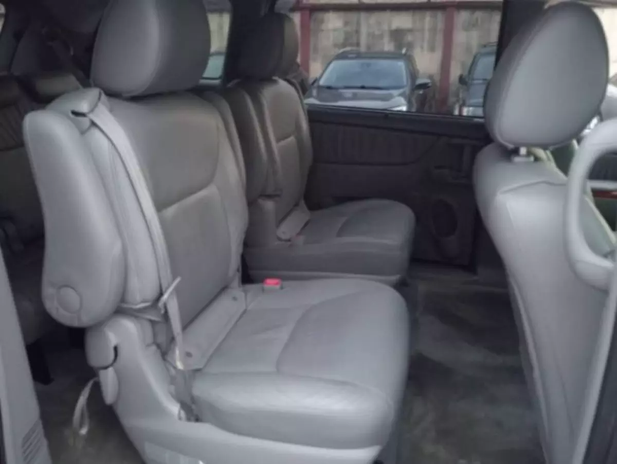 interiorBack
