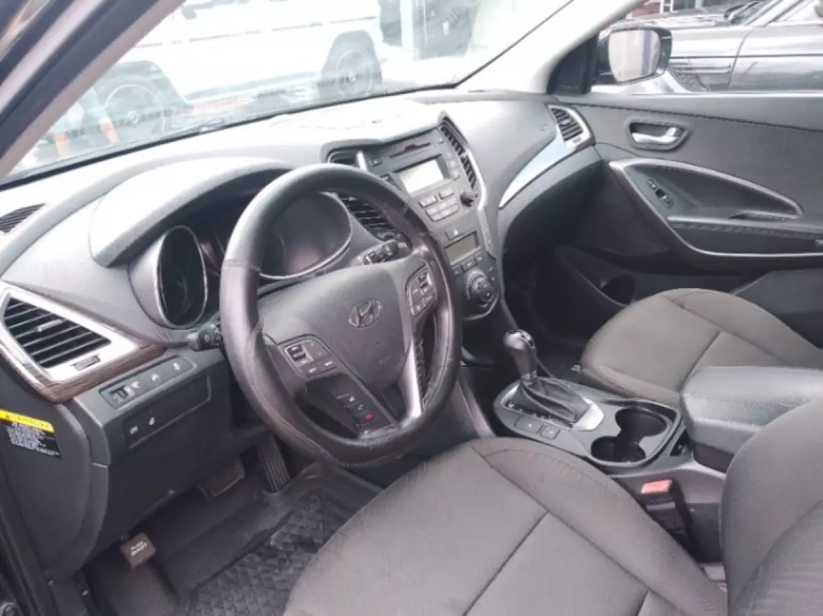interiorFront