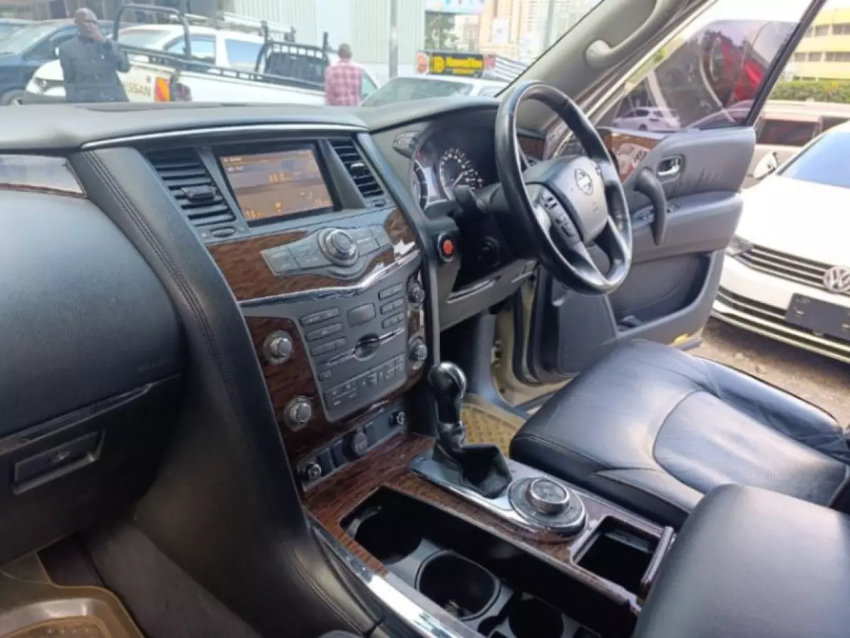 interiorBack