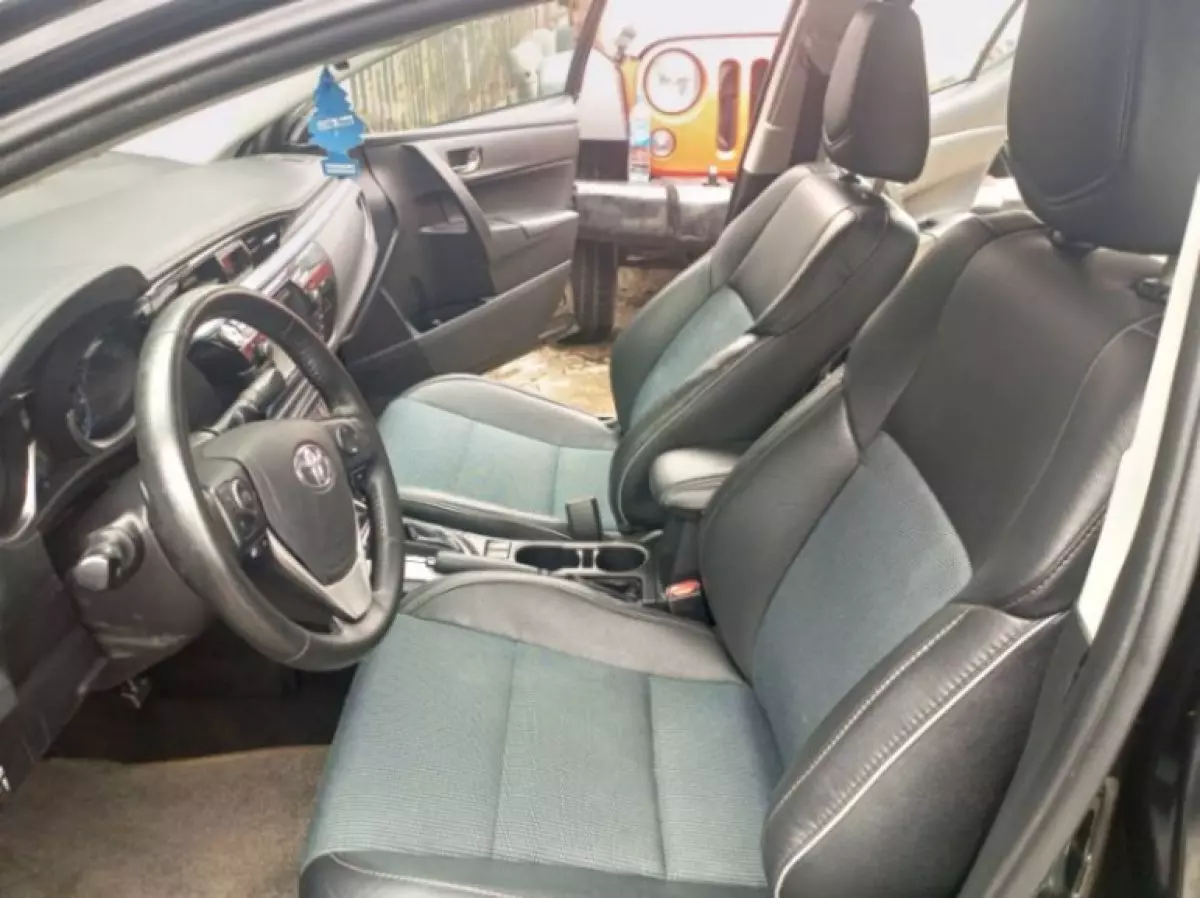 interiorFront