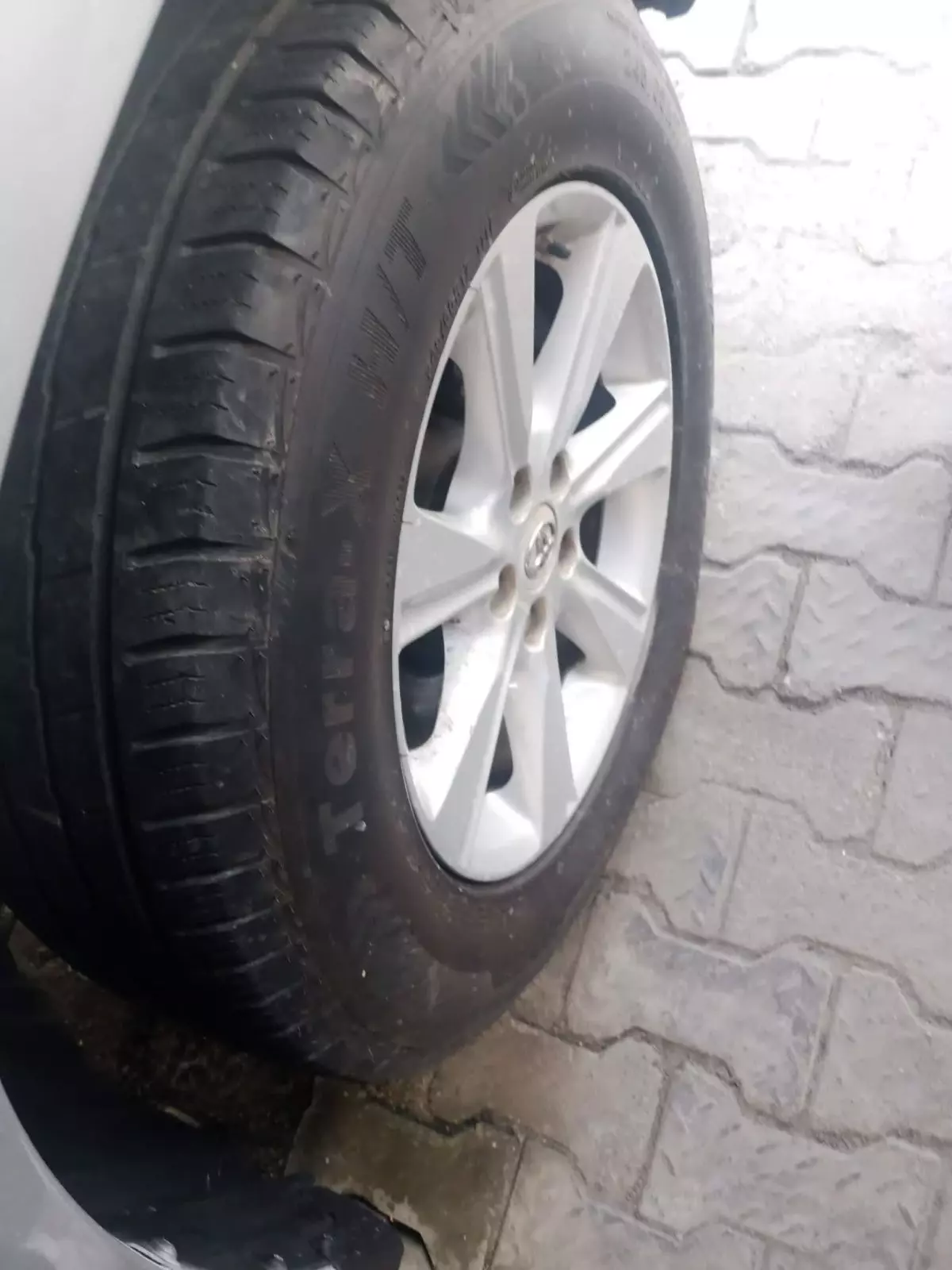 tyre2