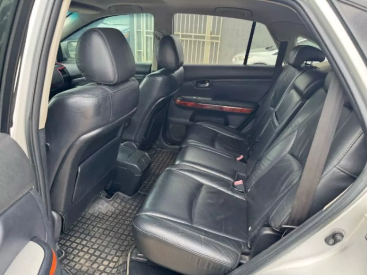 interiorBack