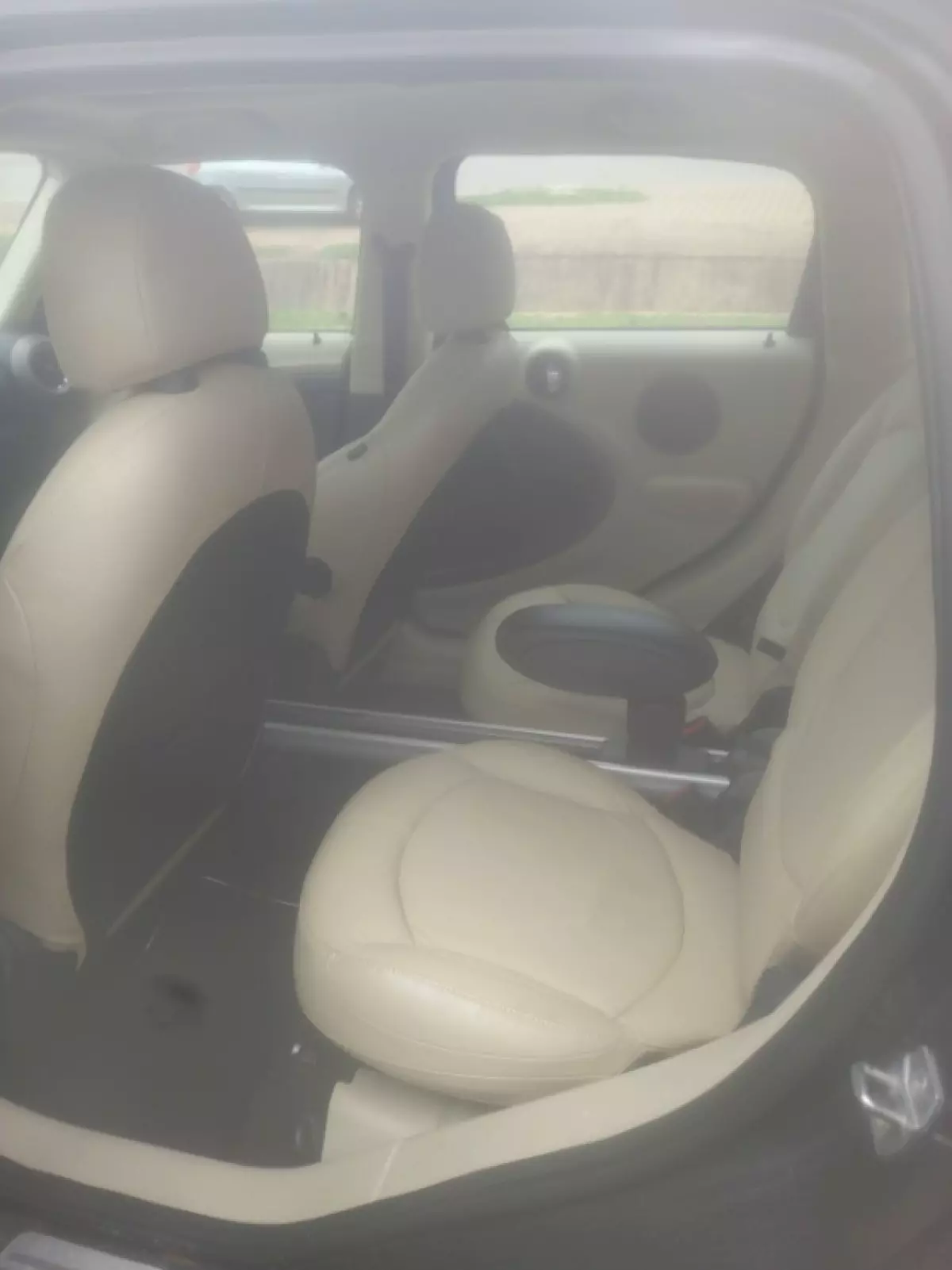 interiorBack