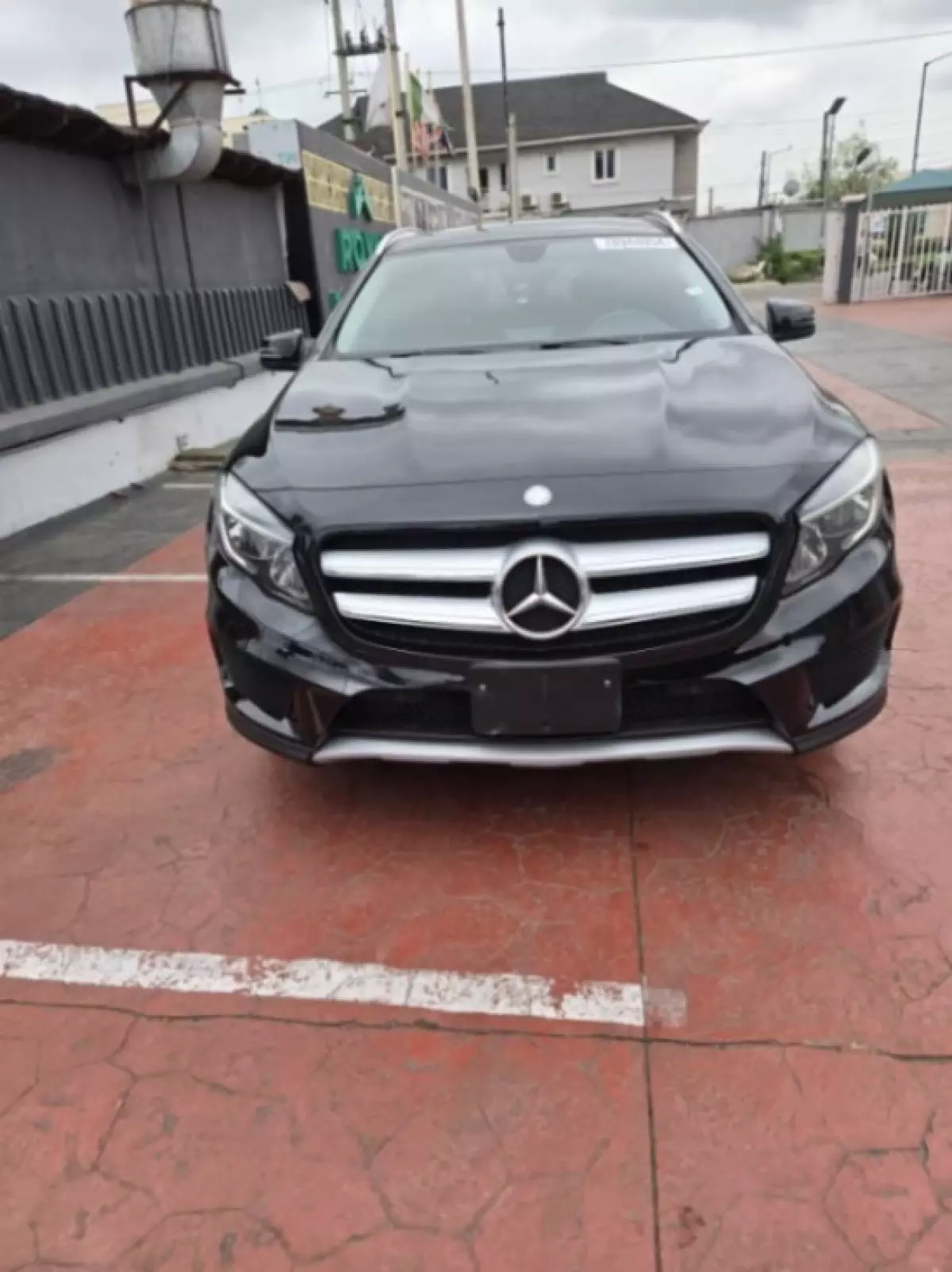 Mercedes-Benz GLA 250 - 2015