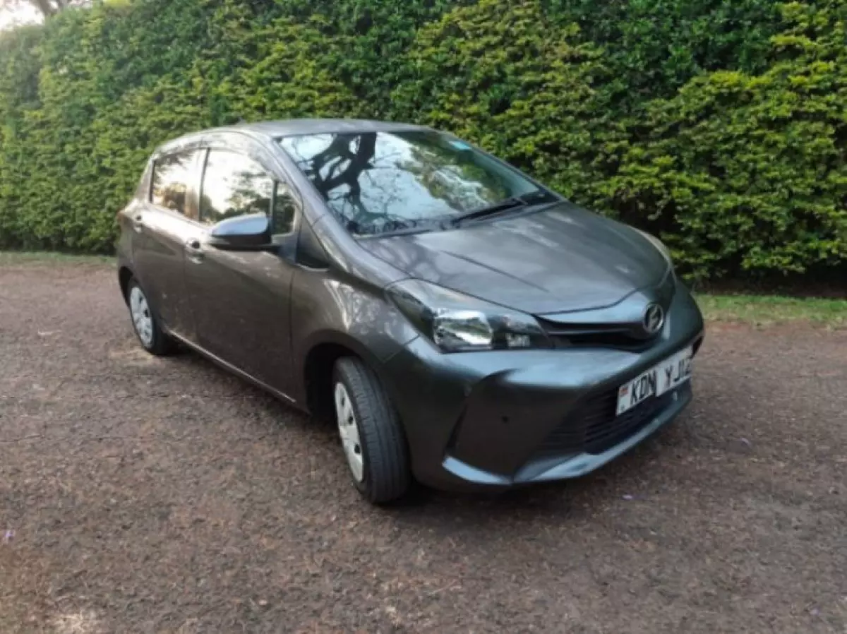 Toyota Vitz - 2016