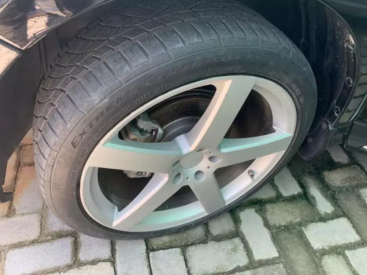 tyre2