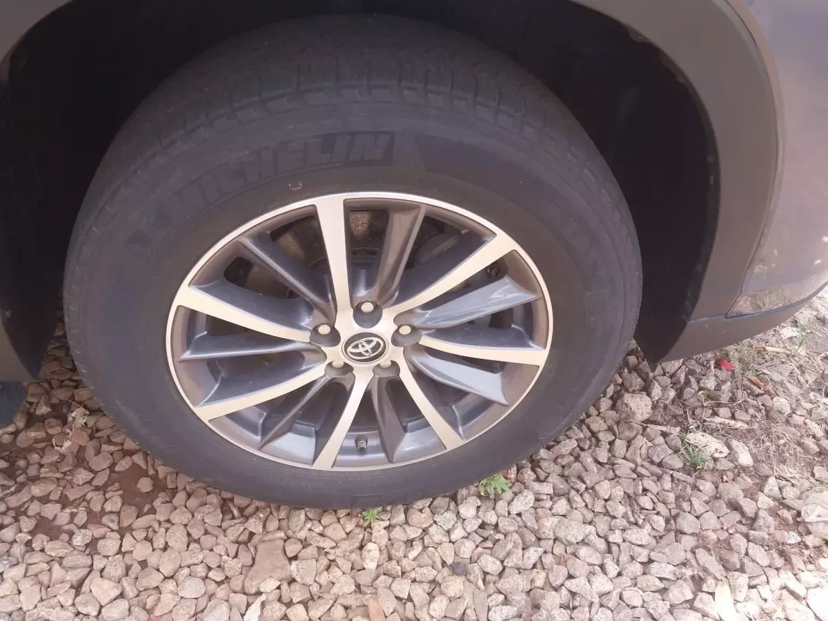 tyre2