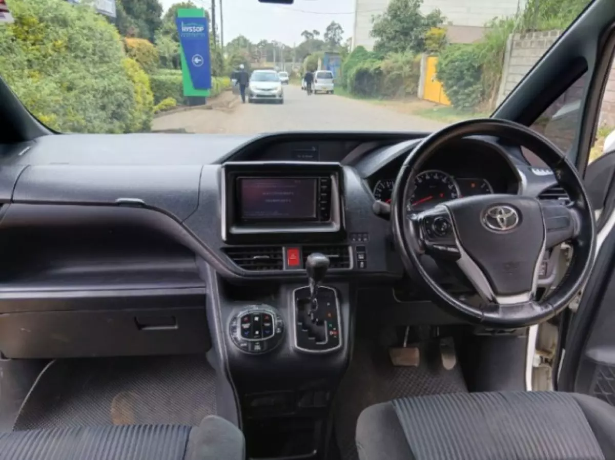 interiorFront