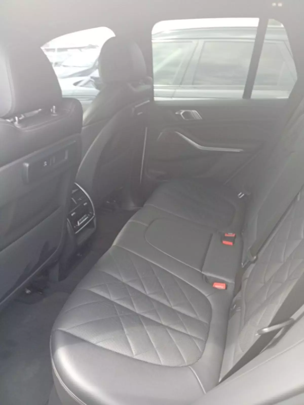 interiorBack