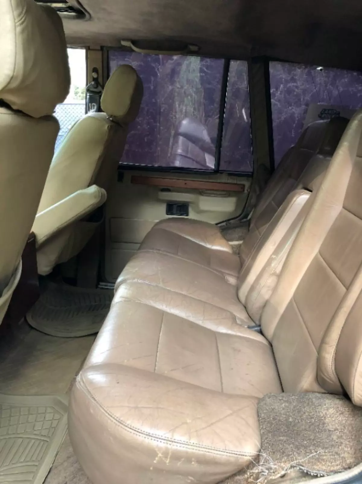 interiorBack